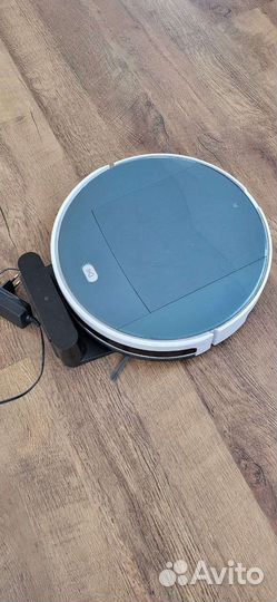 Робот пылесос dexp