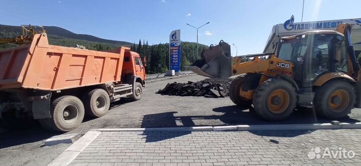 Услуги самосвала, JCB