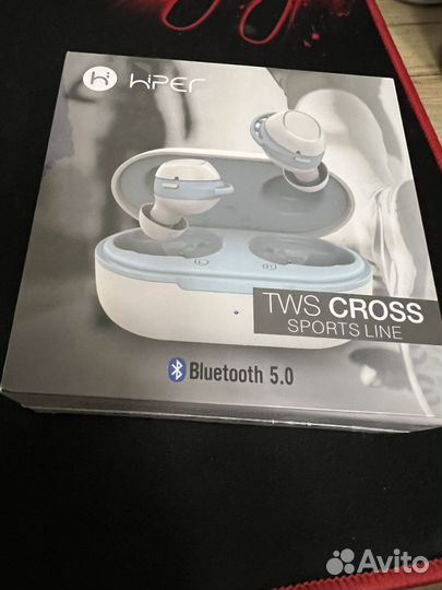 Новые наушники Hiper Cross в упаковке