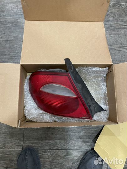 Задние фанари Dodge neon фары