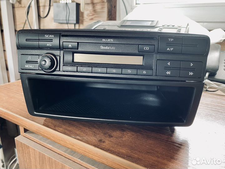 Магнитола со Шкода Йети 2013 г. Оригинал