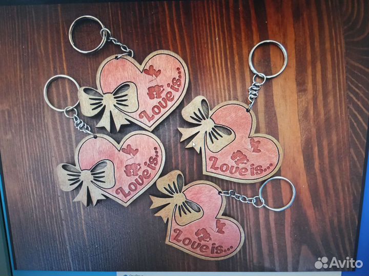 Медальница с полкой на заказ