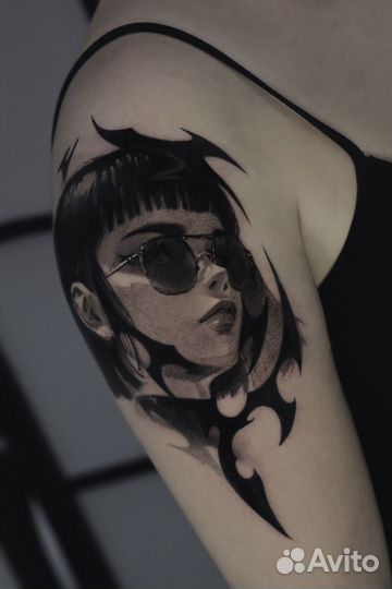 Тату мастер в стиле абстракция