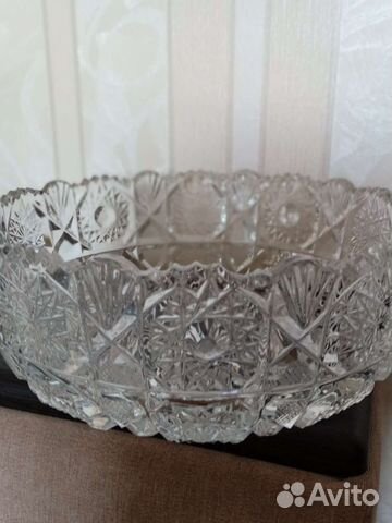 Хрустальная ваза для сервировки стола