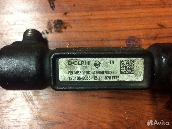 Топливная рампа Ssang Yong Rexton D27DT