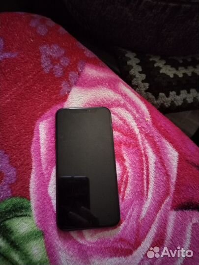 iPhone Xs, 64 ГБ