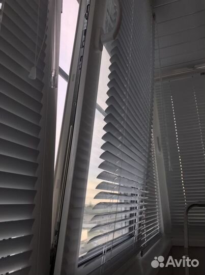 Жалюзи горизонтальные, рулонные шторы Блэкуаут