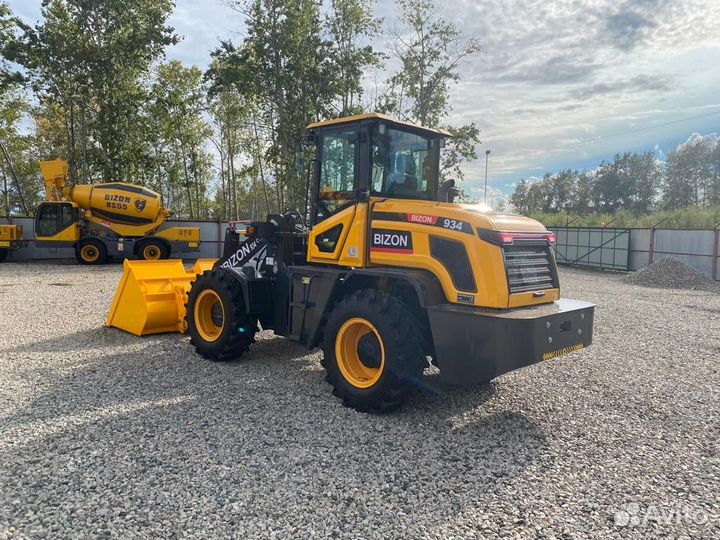 Фронтальный погрузчик BIZON 934, 2023