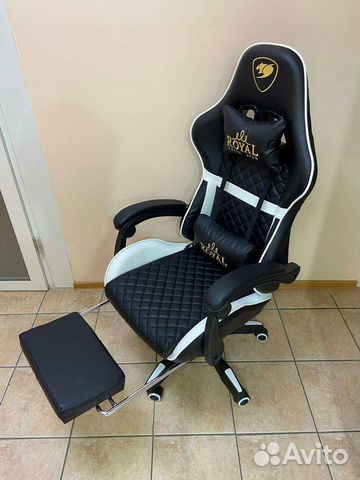 Кресло игровое с подставкой для ног