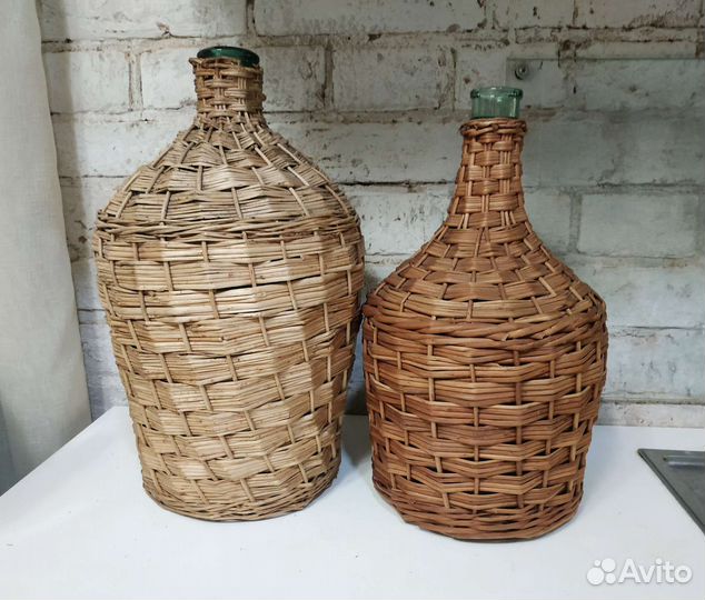 Бутыль 9,7л и 5,5л стеклянная в оплётке из лозы
