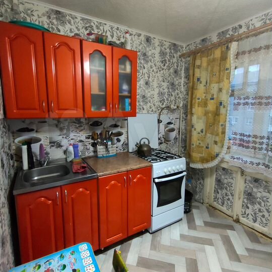 2-к. квартира, 43 м², 4/4 эт.
