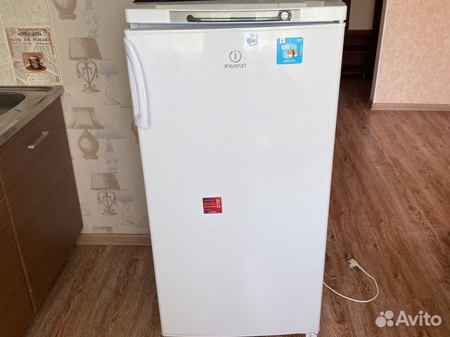 Холодильник бу indesit sd125.002
