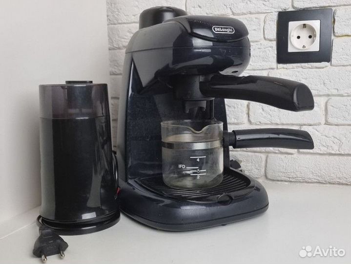 Кофемашина delonghi