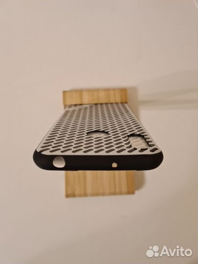 Мобильный телефон