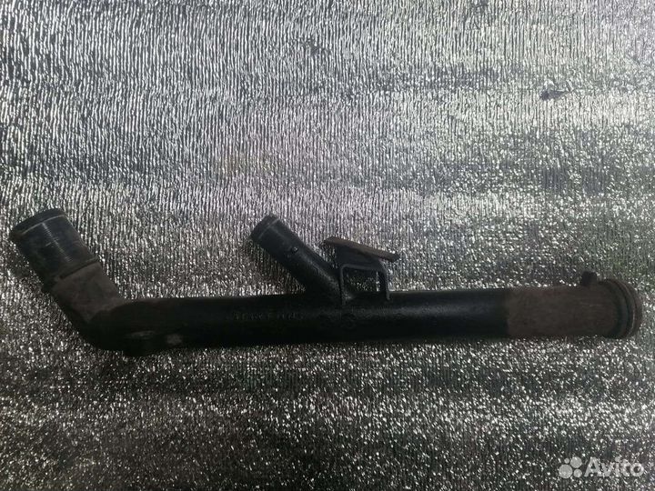 Патрубок системы охлаждения renault megane 2