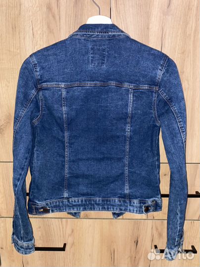 Джинсовая куртка Bershka denim женская, р. S