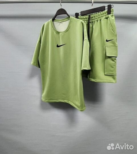 Костюм спортивный Nike (футболка + шорты)