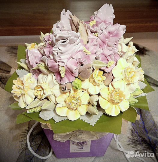 Букет из зефира. Нарциссы, ирисы, тюльпаны