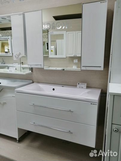 Мебель в ванную 