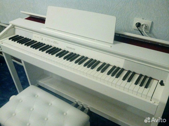Белое цифровое пианино Casio Celviano AP-460WE