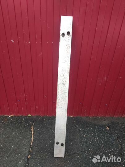 Усилитель бампера на Тойота prius гибрид