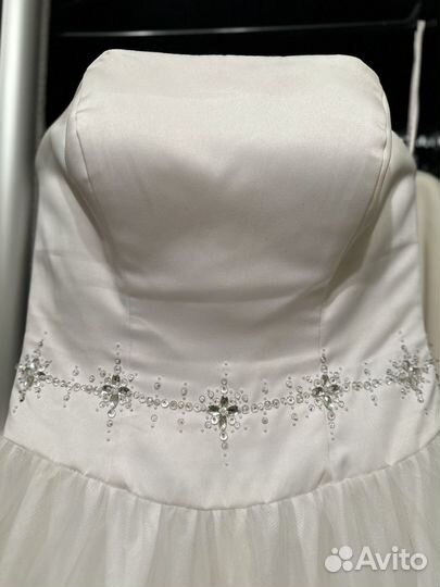 Свадебное платье 42