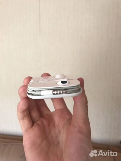 Оригинальные наушники earpods