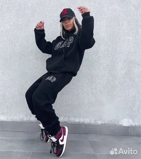 Спортивный костюм женский теплый новый 44, 48