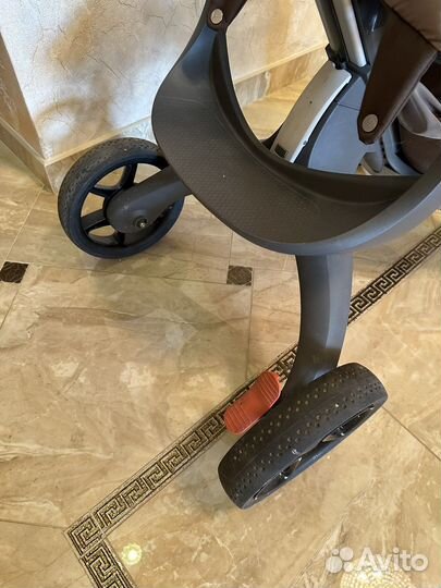 Прогулочная коляска stokke