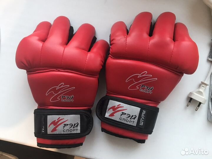 Перчатки для рукопашного боя