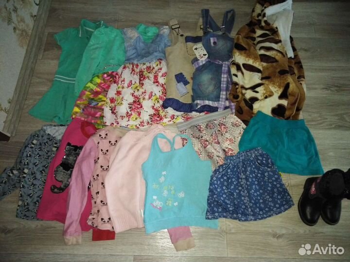 Одежда на девочку пакетом 4 года