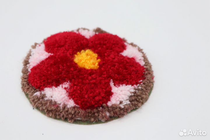 Ковровая вышивка