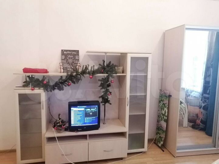 1-к. квартира, 42 м², 2/3 эт.