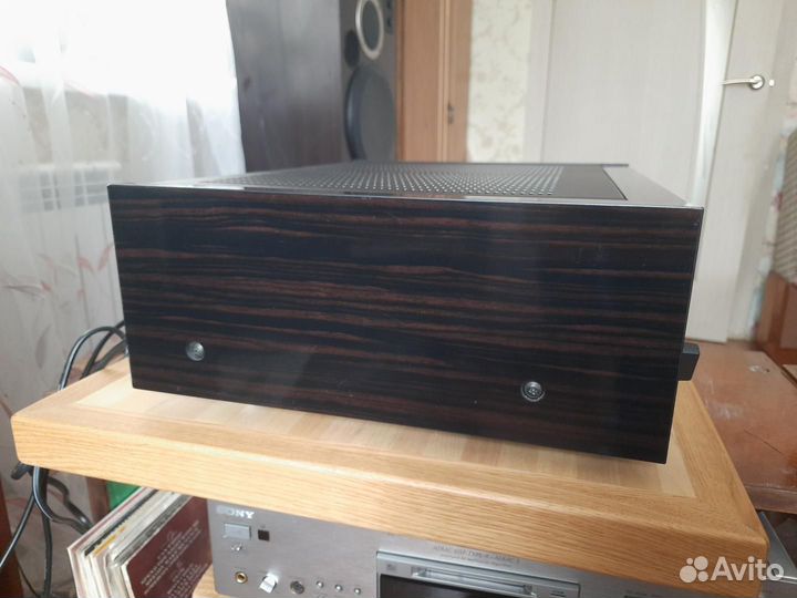Onkyo Integra A-819RX