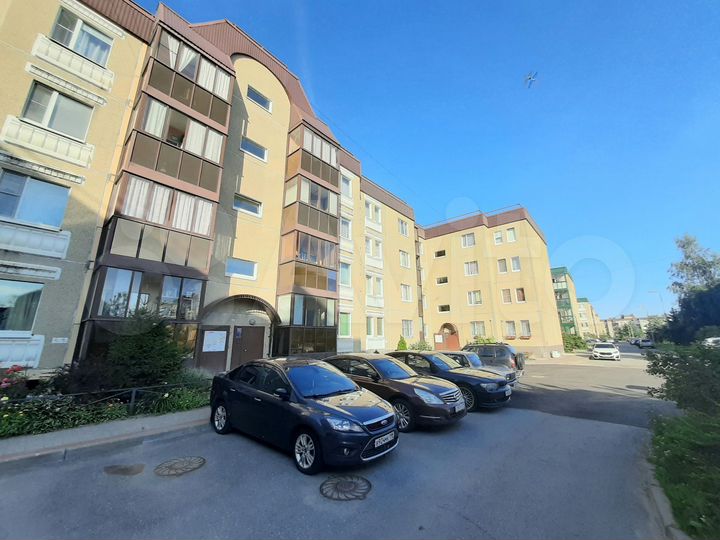 2-к. квартира, 58,2 м², 1/4 эт.