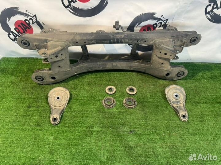 Балка (1) задняя Lexus Ct200H ZWA10 2ZR 2013