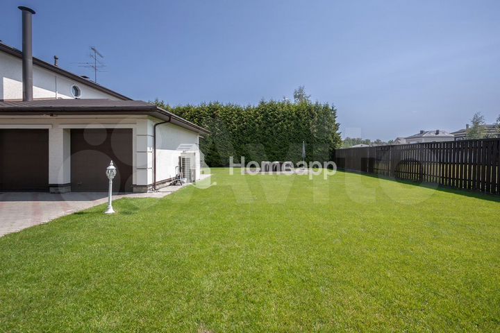 Дом 330 м² на участке 15 сот.