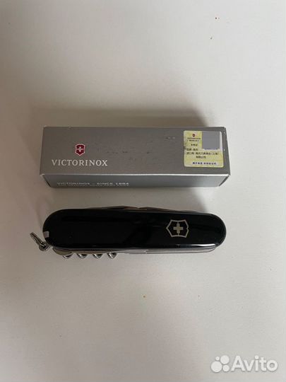 Нож victorinox новый 1.3713 черный