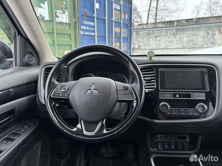 Mitsubishi Outlander 2.0 CVT, 2019, 41 400 км