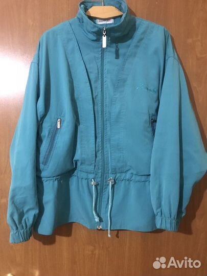 Спортивный костюм женский