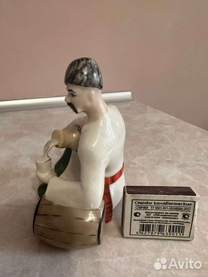 Фарфоровые статуэтки