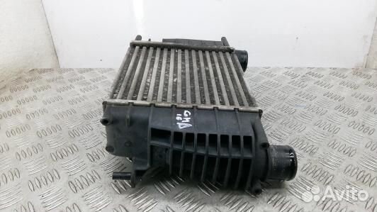 Радиатор интеркуллера nissan juke F15 (GMA16KC01)