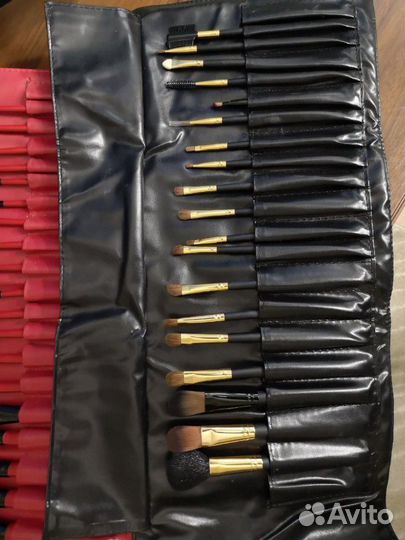 Набор кистей (визажный набор остался чёрный )