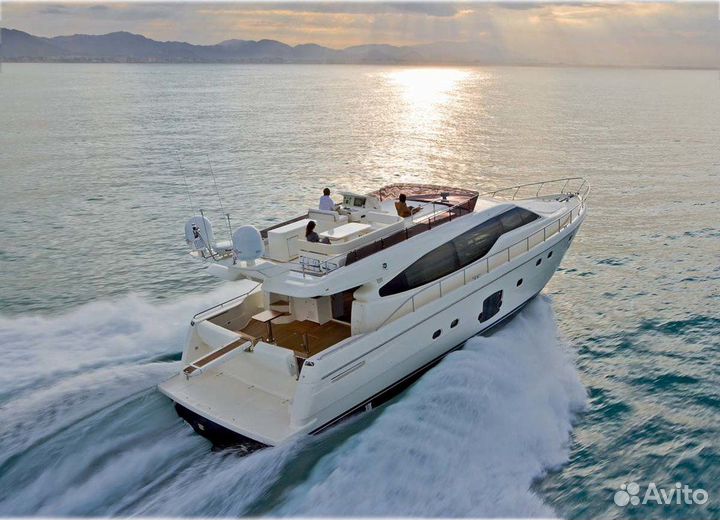 Моторная яхта Ferretti 631