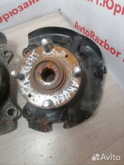 Поворотный кулак Hyndai Accent