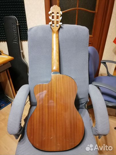 Классическая гитара с вырезом Takamine EG124C