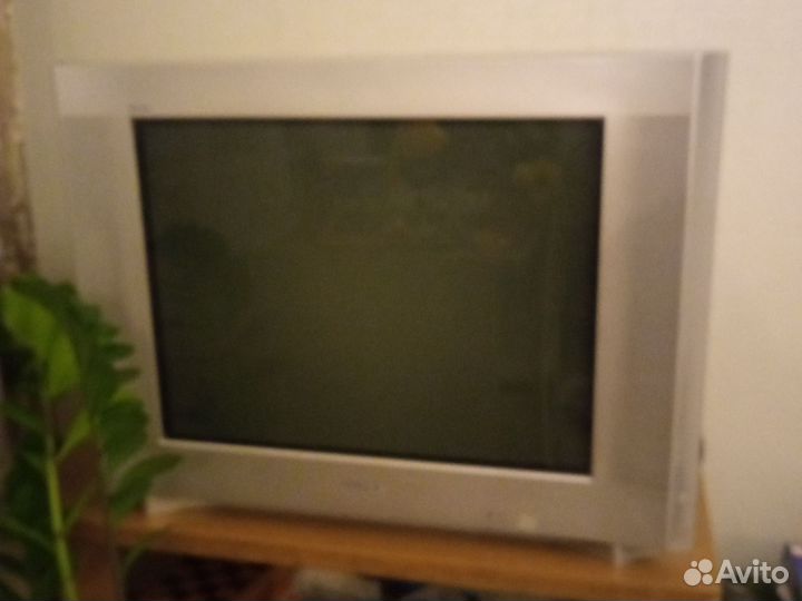 Телевизор Sony trinitron 100Hz