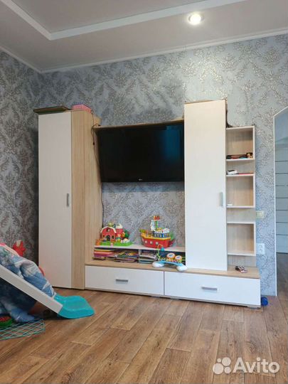 Стенка в гостиную