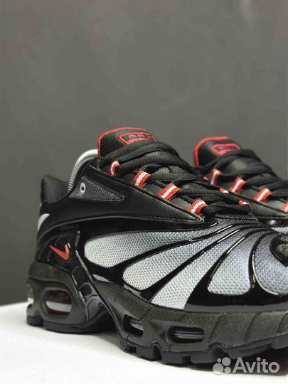 Кроссовки Nike Air Max Tn Plus black and red