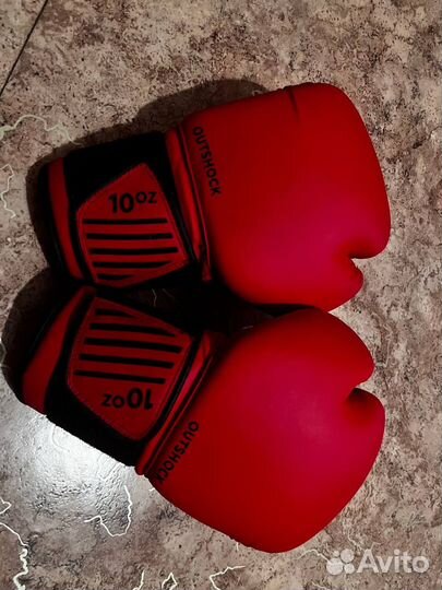 Боксерские перчатки 10 oz
